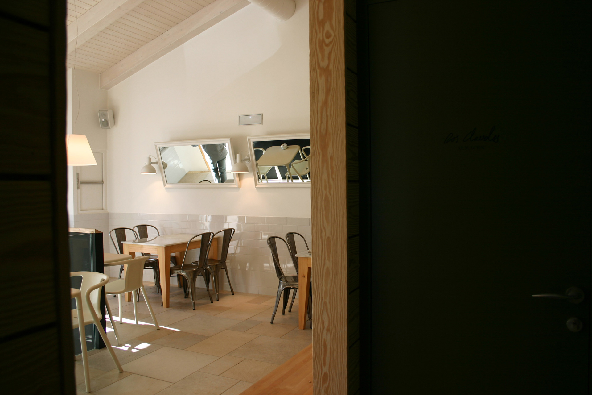 La Ventana de los Claveles